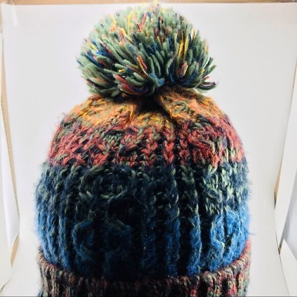 Children’s Place Beanie    - Picture 4 of 7